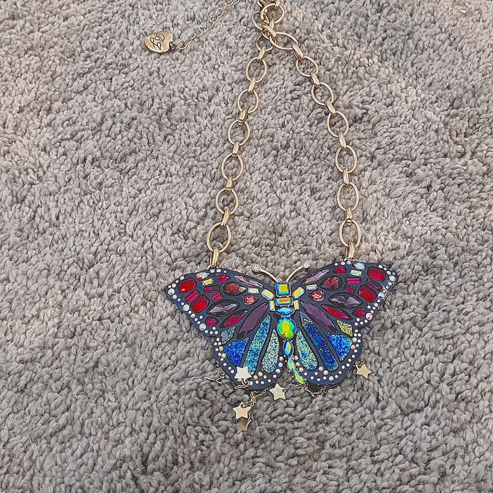 Gold link butterfly necklace